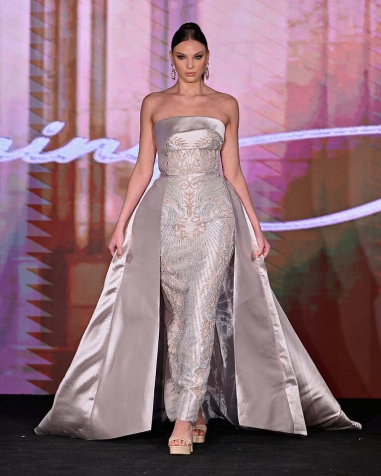 NYFW FW24 I had the incredible honor of walking for _gianninaazar_ _artheartsfashion _📸- _arunnevader _MUA- _meilyartistry _Beauty-_Hair Care- _unite_hai(